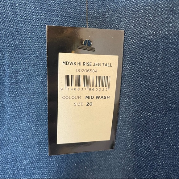 Women’s Denim Jeggings - Picture 2 of 8